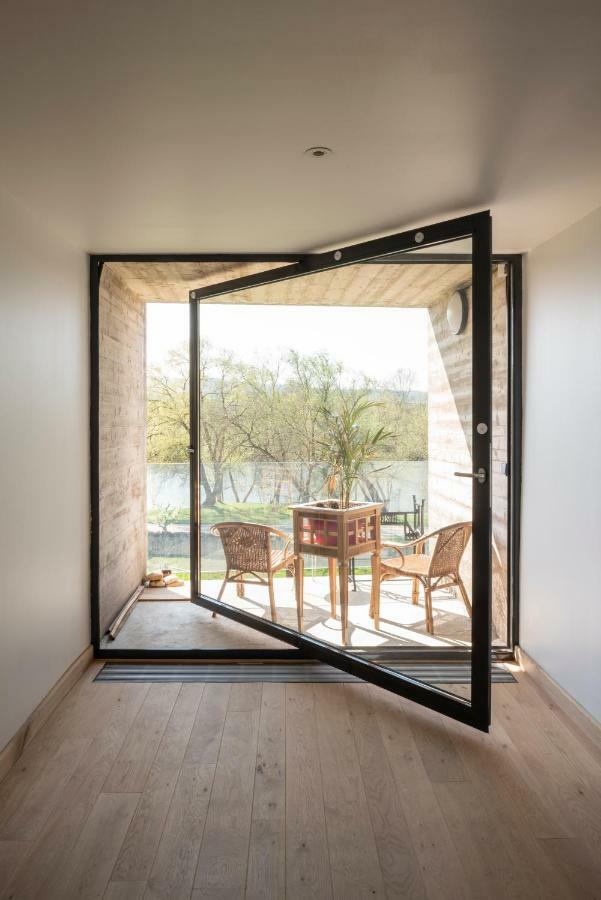 La Maison Forte - Chambres Et Table D'Hotes Millery  Exterior photo